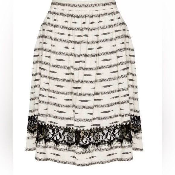 Alice + Olivia - Black & Off-White Aztec Patterned Skirt | Sz 8 - Picture 2 of 12